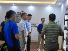 農(nóng)大專家來立威調(diào)研考察，共話校企合作新局面